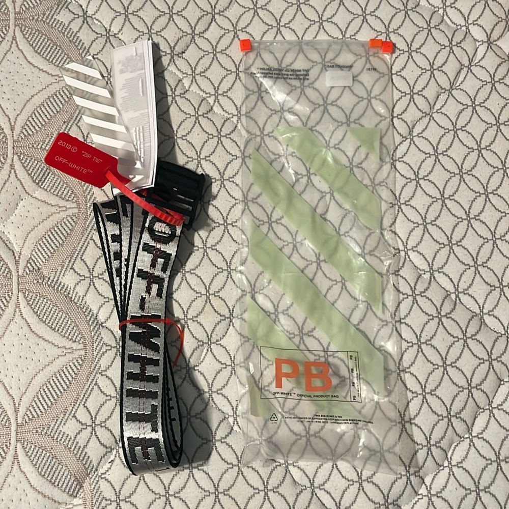 Off-White industrial belt